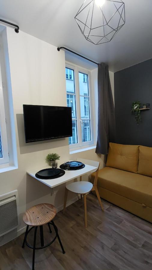 Studio Confortable Au Coeur De Руан Екстер'єр фото